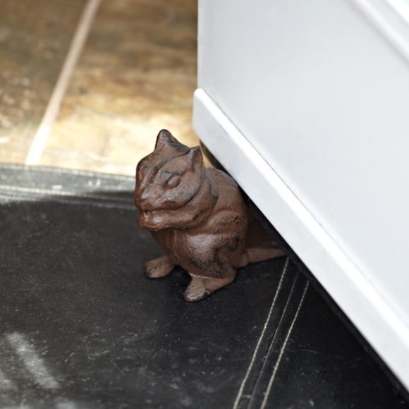 Chipmunk Cast Iron Door Wedge - Picture 3 of 6